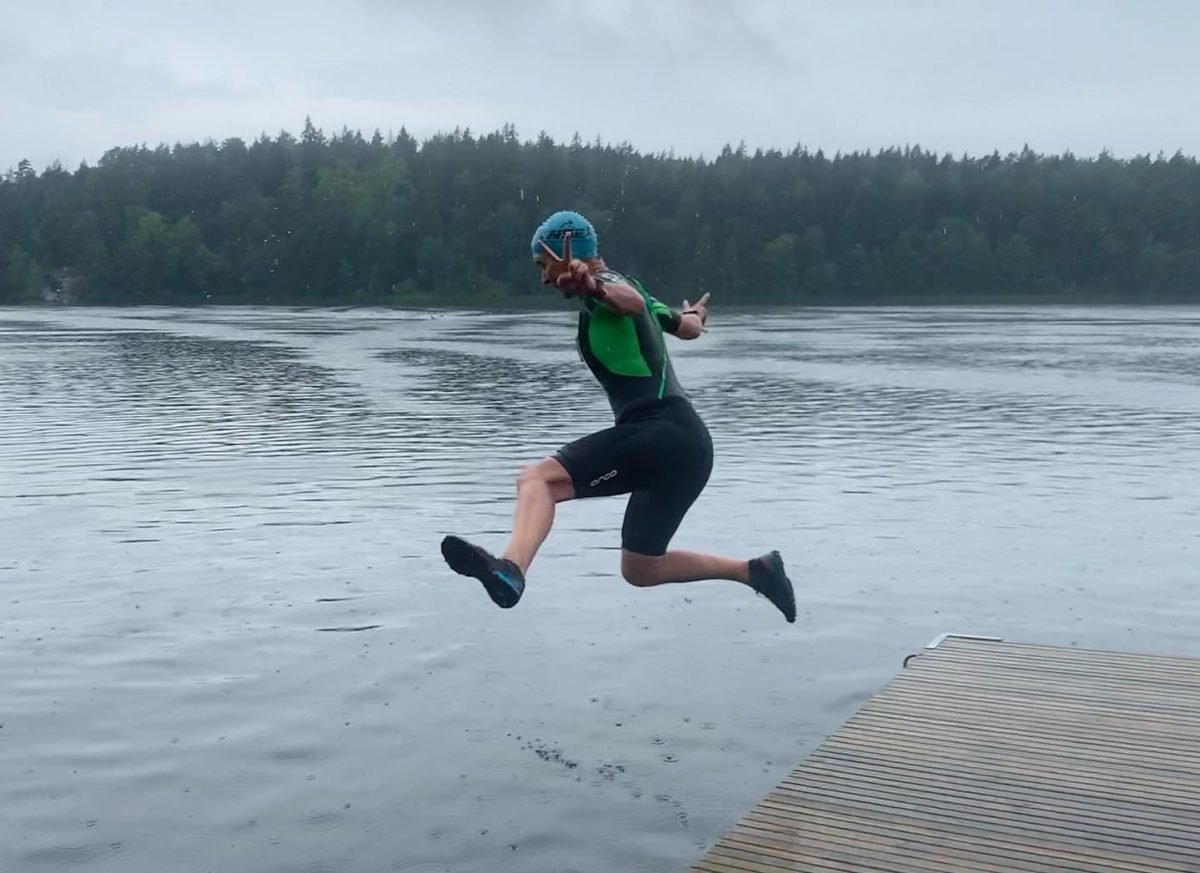 Swim Swedish lake