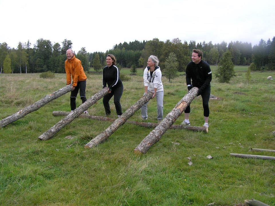 most popular outdoor games lifting log